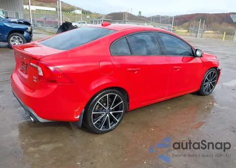 2017 Volvo S60 T5 Dynamic z USA, uszkodzony, nr VIN YV140MTL8H2429055